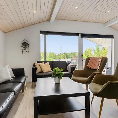 3 Bedroom Stunning In * Hejls